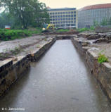 Weißeritzmühlgraben während des starken Regens am 27.05.14, Blick flussaufwärts zur Hertha-Lindner-Straße