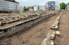 Weißeritzmühlgraben im Mai 2014, Blick flussabwärts zur Straße "Am Herzogin Garten"