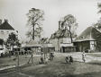 1. und 2. Hof der Pulvermühle, rechts das Einwiege- und das Herrenhaus, links das Arbeiterwohnhaus